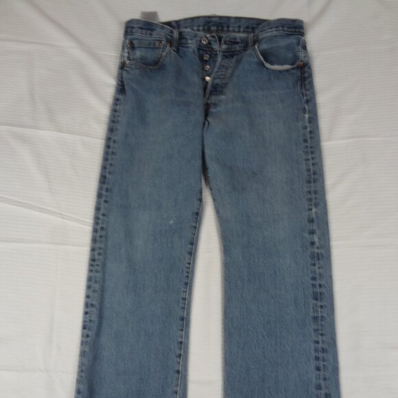 LEVIS 501 BUTTON FLY BLUE JEANS MENS SIZE 34/30 K884 - Picture 1 of 7